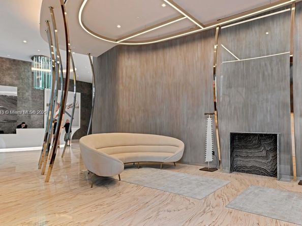 1000 SE Brickell Plz 2101, Miami FL 33131