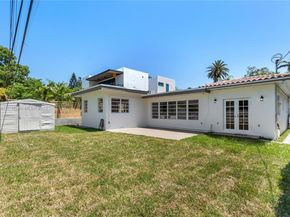 1033 W 47th St, Miami Beach FL 33140