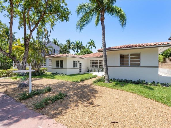 1033 W 47th St, Miami Beach FL 33140