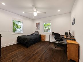 261 SW 30th Rd, Miami FL 33129