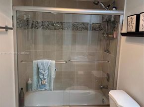 9310 Sunrise Lakes Blvd 304, Sunrise FL 33322