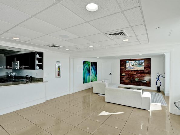 650 West Ave PH01, Miami Beach FL 33139