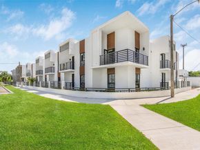 16955 SW 100th Ave, Miami FL 33157