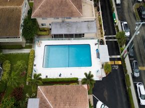 2121 NE 42nd Ct 202C, Lighthouse Point FL 33064