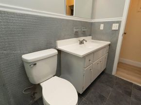 2121 NE 42nd Ct 202C, Lighthouse Point FL 33064