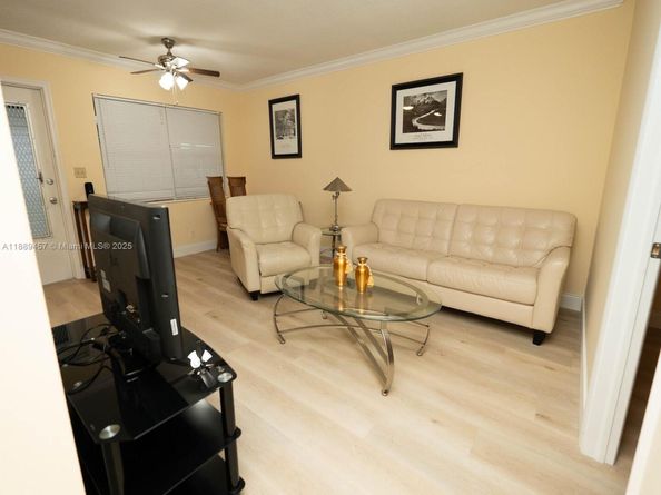 2121 NE 42nd Ct 202C, Lighthouse Point FL 33064