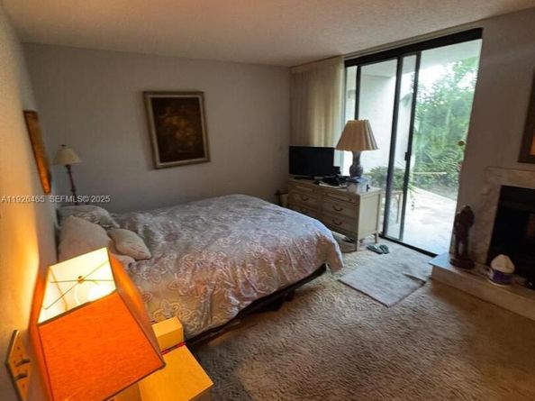 1222 Hillsboro Mile 15, Hillsboro Beach FL 33062