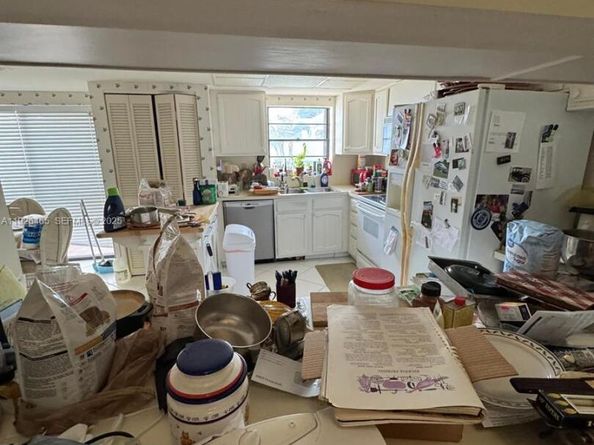 1222 Hillsboro Mile 15, Hillsboro Beach FL 33062