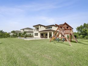 6804 N Stillwater Shores Dr, Davie FL 33314