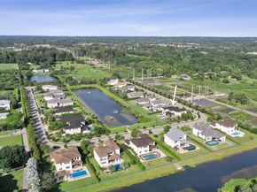 6804 N Stillwater Shores Dr, Davie FL 33314