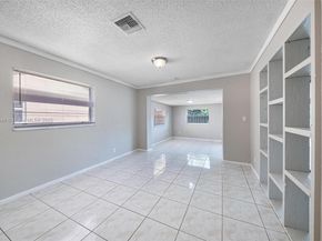 9330 NW 39th St, Sunrise FL 33351