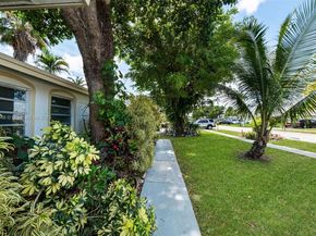 9330 NW 39th St, Sunrise FL 33351