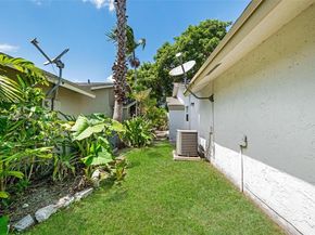 9330 NW 39th St, Sunrise FL 33351
