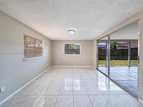 9330 NW 39th St, Sunrise FL 33351