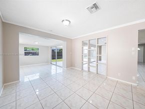 9330 NW 39th St, Sunrise FL 33351