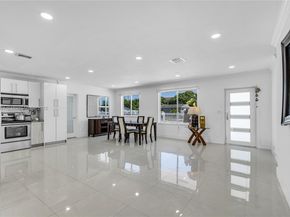 2900 NW 179th St, Miami Gardens FL 33056