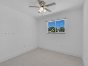 2900 NW 179th St, Miami Gardens FL 33056