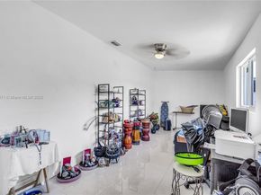 2900 NW 179th St, Miami Gardens FL 33056