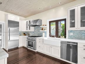 928 Belle Meade Island Dr, Miami FL 33138