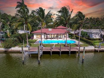 928 Belle Meade Island Dr