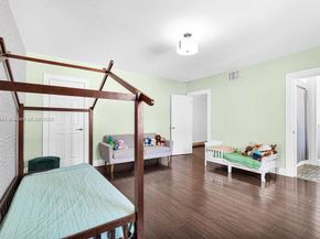 928 Belle Meade Island Dr, Miami FL 33138