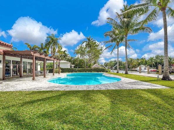 928 Belle Meade Island Dr, Miami FL 33138