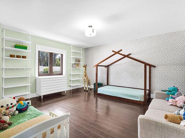 928 Belle Meade Island Dr, Miami FL 33138