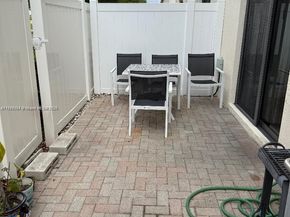 424 NE 194 Ter, Miami FL 33179