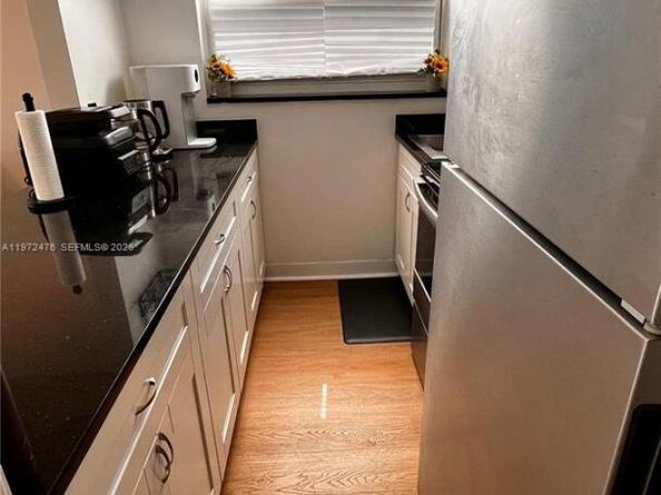 1990 Marseille Dr 407, Miami Beach FL 33141