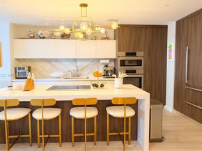 851 NE 1st Ave 2212, Miami FL 33132