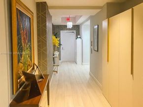 851 NE 1st Ave 2212, Miami FL 33132