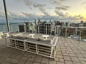 851 NE 1st Ave 2212, Miami FL 33132