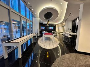 851 NE 1st Ave 2212, Miami FL 33132