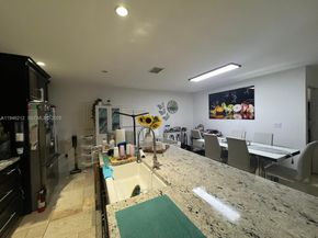 4335 SW 98th Ct, Miami FL 33165