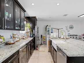 4335 SW 98th Ct, Miami FL 33165