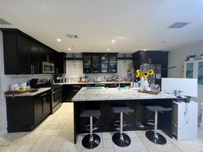 4335 SW 98th Ct, Miami FL 33165