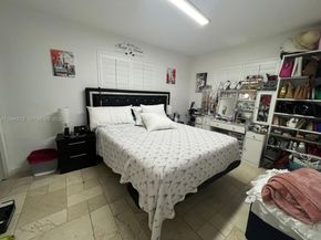 4335 SW 98th Ct, Miami FL 33165