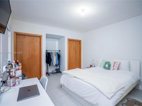 5620 Alton Rd, Miami Beach FL 33140