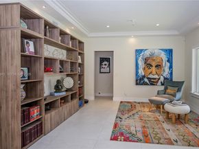 5620 Alton Rd, Miami Beach FL 33140