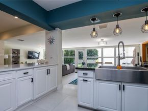 5620 Alton Rd, Miami Beach FL 33140