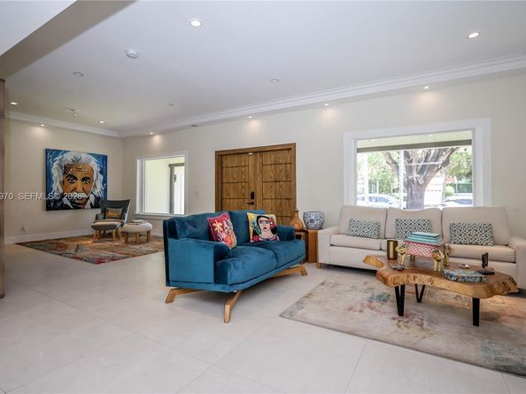 5620 Alton Rd, Miami Beach FL 33140