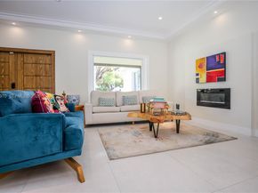 5620 Alton Rd, Miami Beach FL 33140