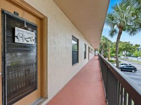 6095 N Sabal Palm Boulevard 207, Tamarac FL 33319