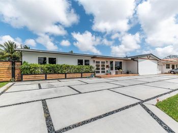 6231 SW 94th Ave