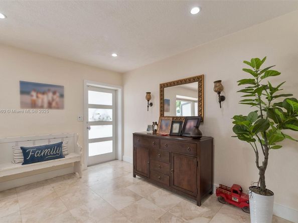 6231 SW 94th Ave, Miami FL 33173