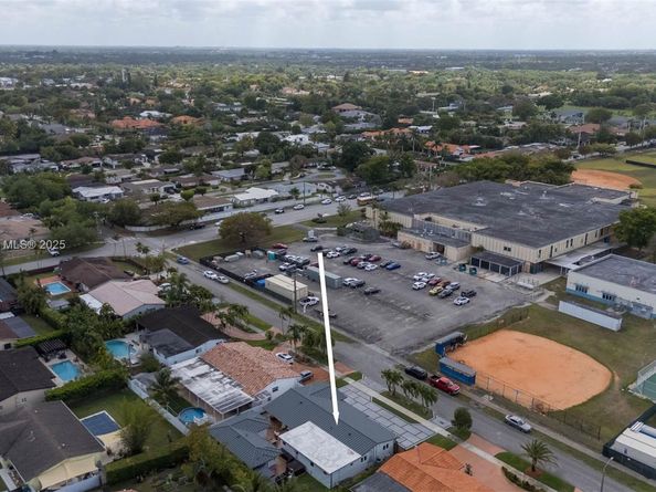 6231 SW 94th Ave, Miami FL 33173
