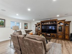 6231 SW 94th Ave, Miami FL 33173