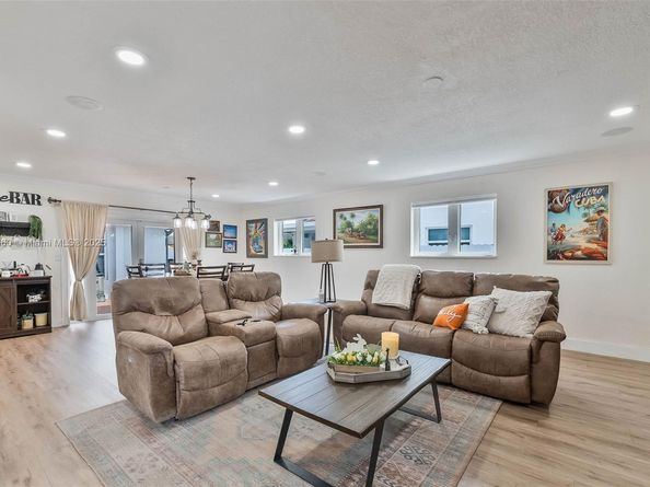 6231 SW 94th Ave, Miami FL 33173