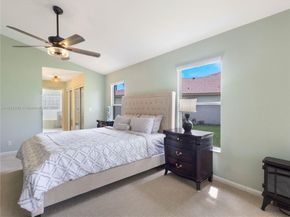 2549 Egret Lake Dr, Green Acres FL 33413