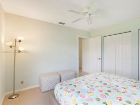 2549 Egret Lake Dr, Green Acres FL 33413